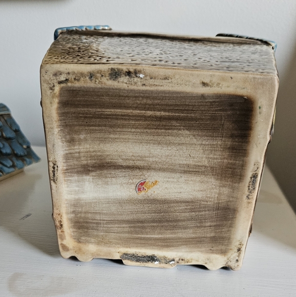 Vintage Whimsical Cookie Jar with Elf Made In Japan - Picture 10 of 14